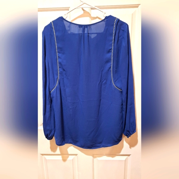 J. Crew Blue Flowy Lightweight V-Neck Blouse size 4 - Picture 7 of 14